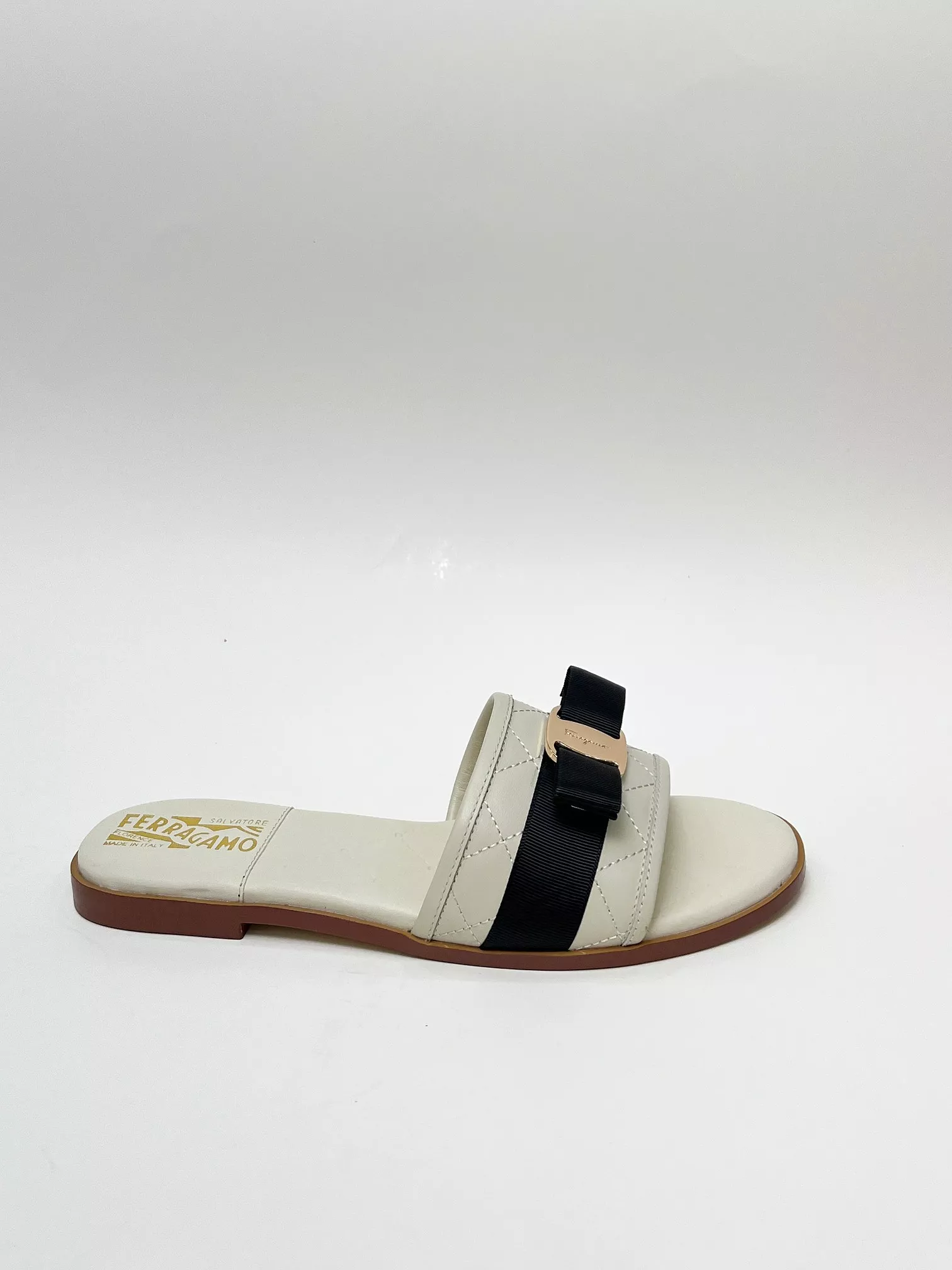 Sophisticated 8128 Salvatore Ferragamo Slippers For Women