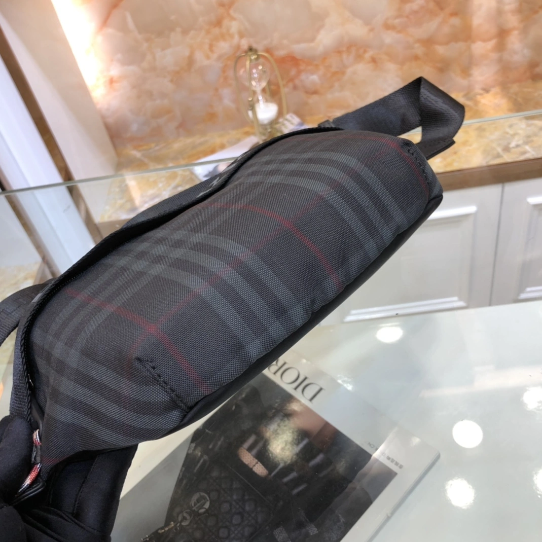 Sophisticated 8333 Burberry AAA Man Messenger Bags
