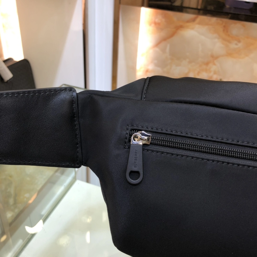 Sophisticated 8333 Burberry AAA Man Messenger Bags