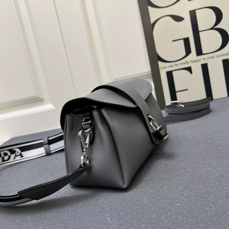 Sophisticated 8408 Prada AAA Quality Messenger Bags For Women