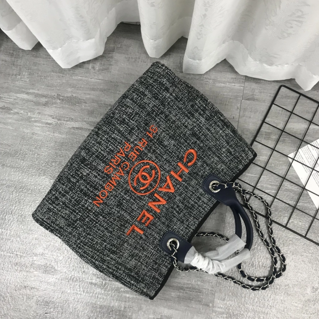 Sophisticated 8547 Chanel AAA Quality Handbags