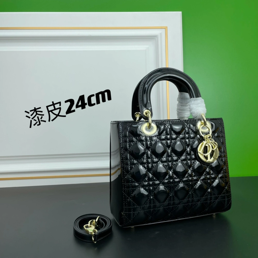 Sophisticated 870 Christian Dior AAA Quality Handbags For Women