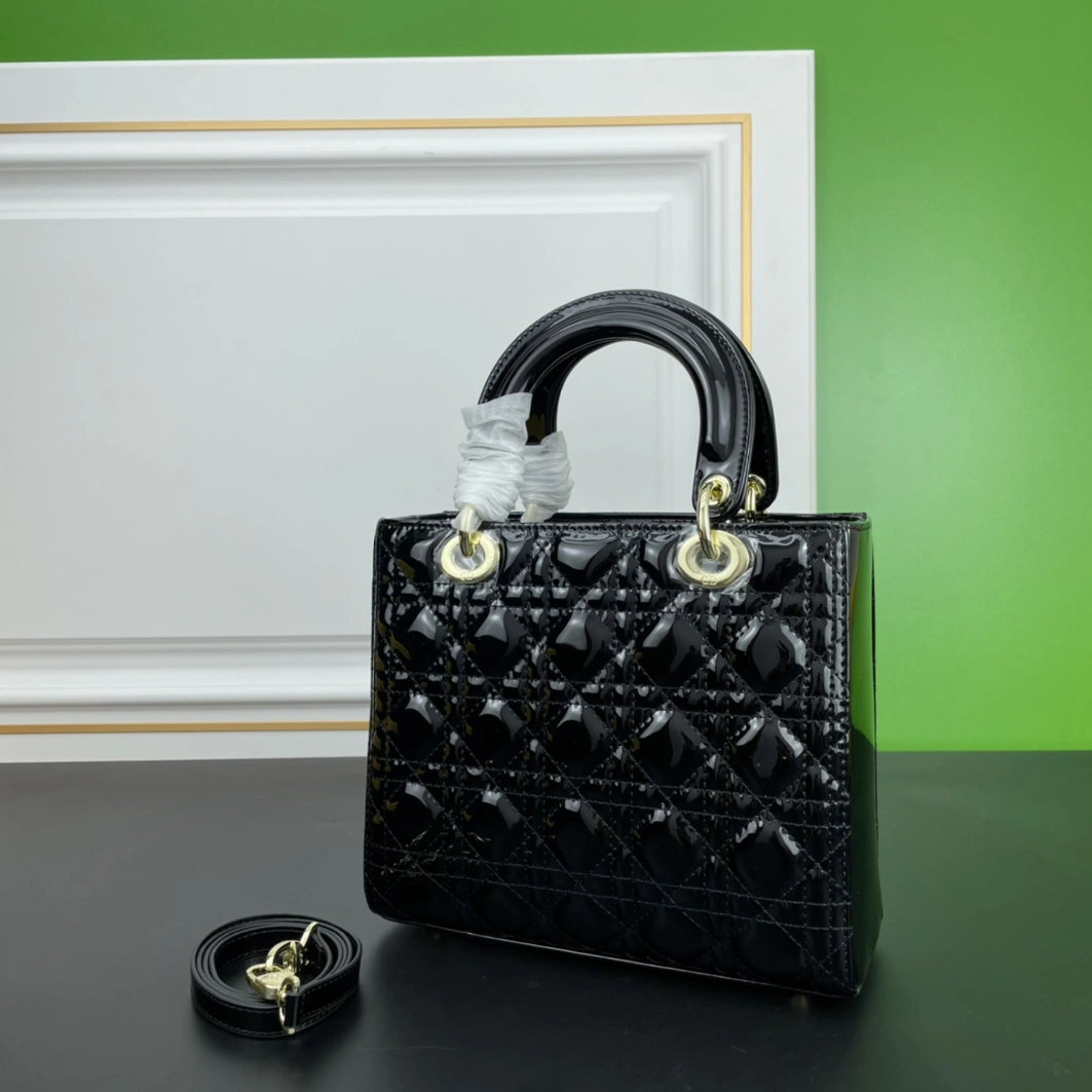 Sophisticated 870 Christian Dior AAA Quality Handbags For Women