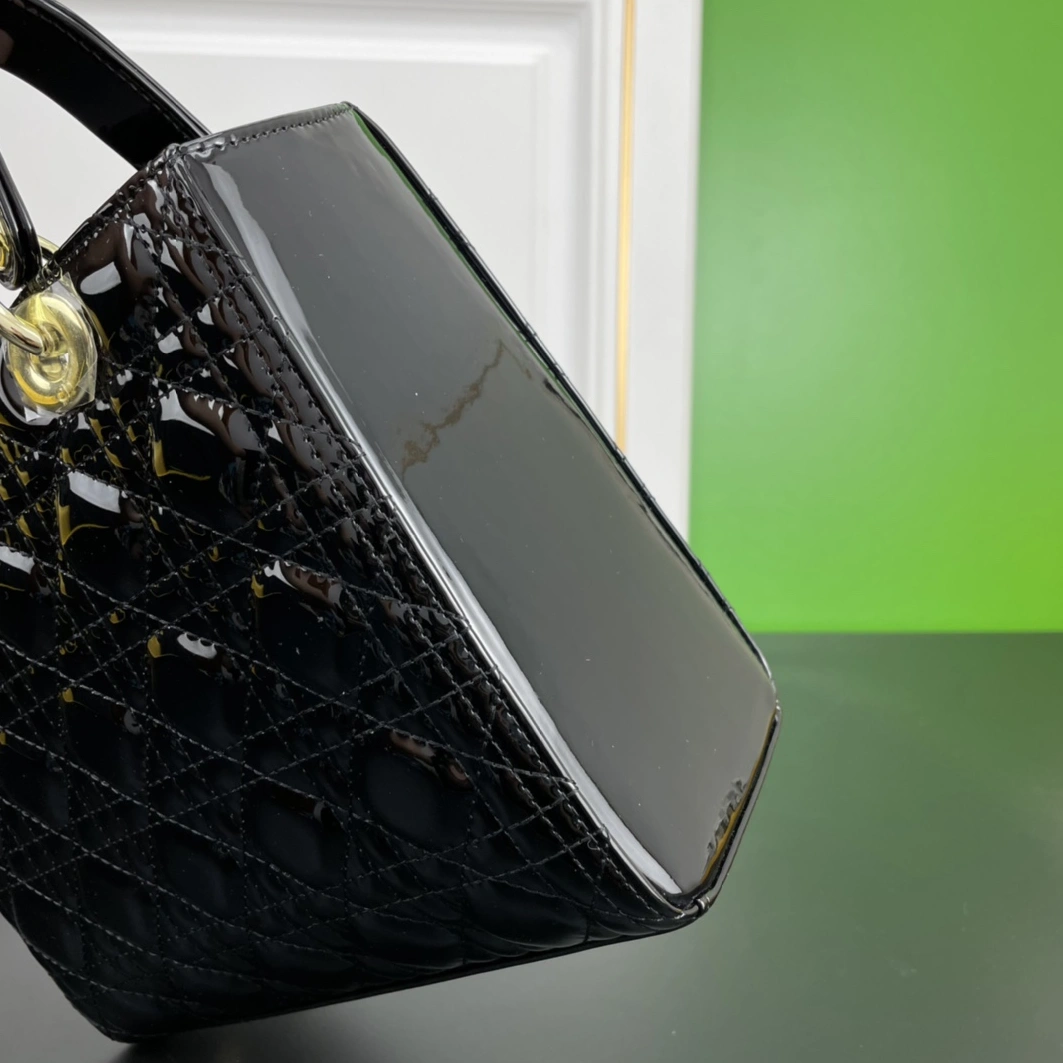 Sophisticated 870 Christian Dior AAA Quality Handbags For Women
