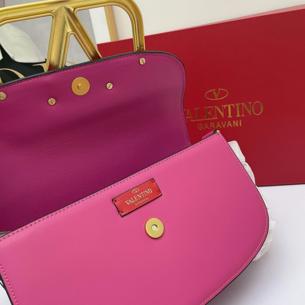 Sophisticated 8790 Valentino AAA Quality Messenger Bags For Women