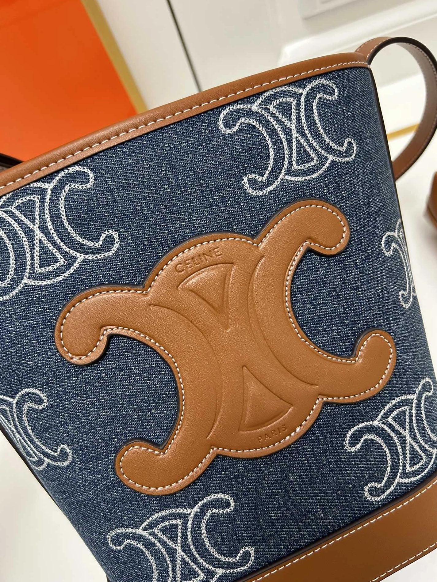 Sophisticated 8819 Celine AAA Quality Messenger Bags For Women