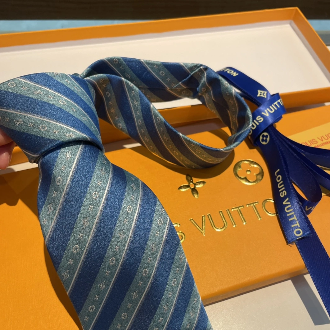 Sophisticated 8889 Louis Vuitton LV Necktie For Men