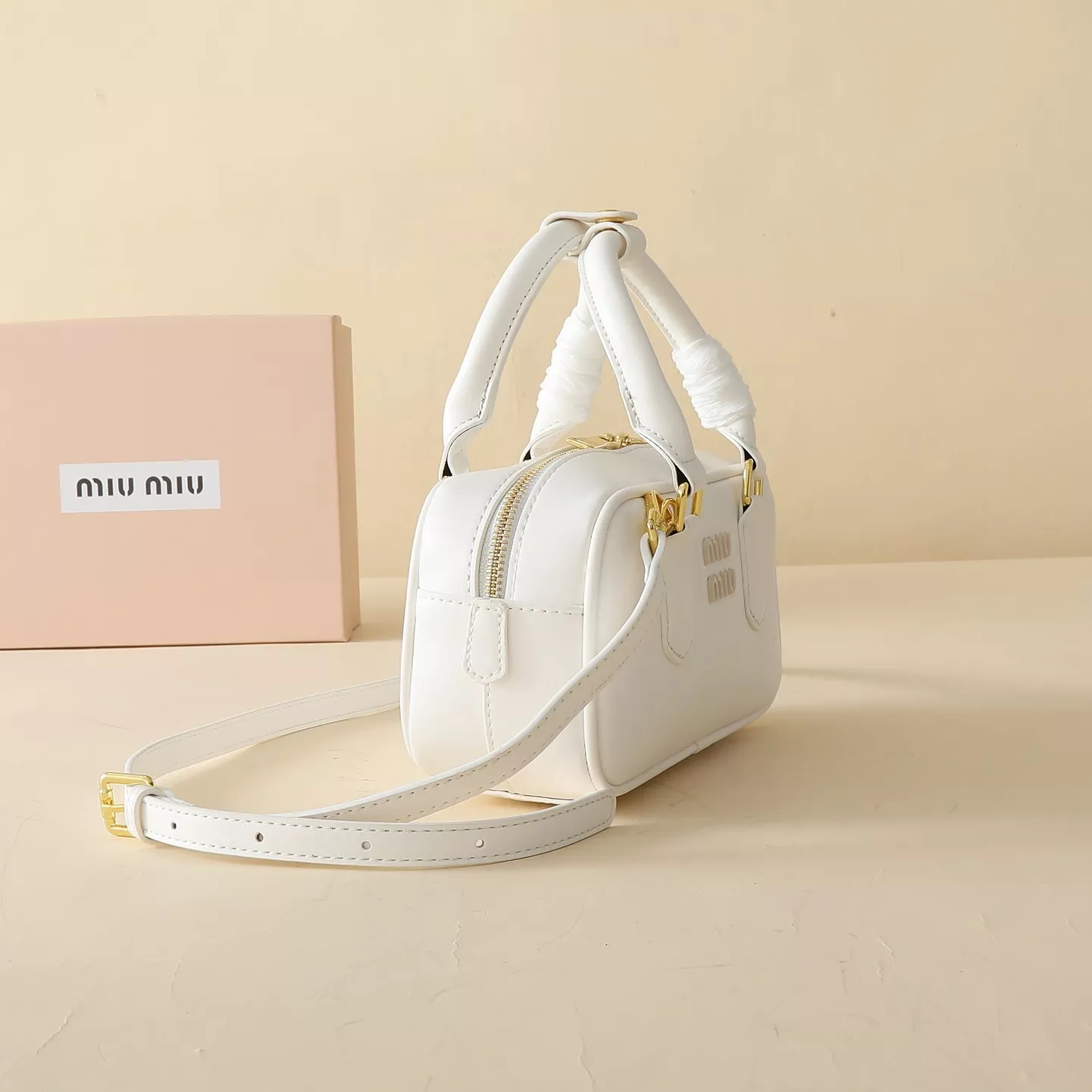 Sophisticated 899 MIU MIU AAA Quality Handbags For Women