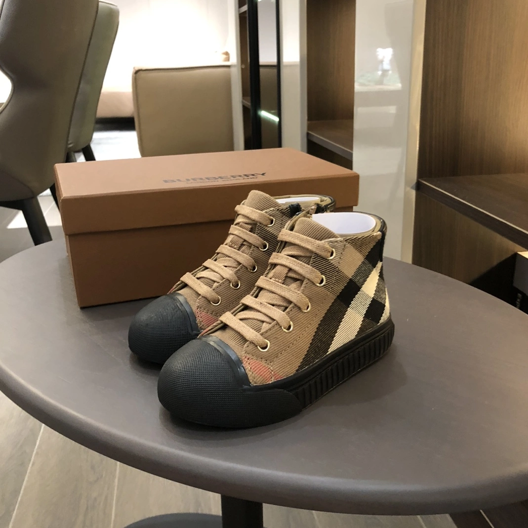 Sophisticated 9048 Burberry Kids' Shoes