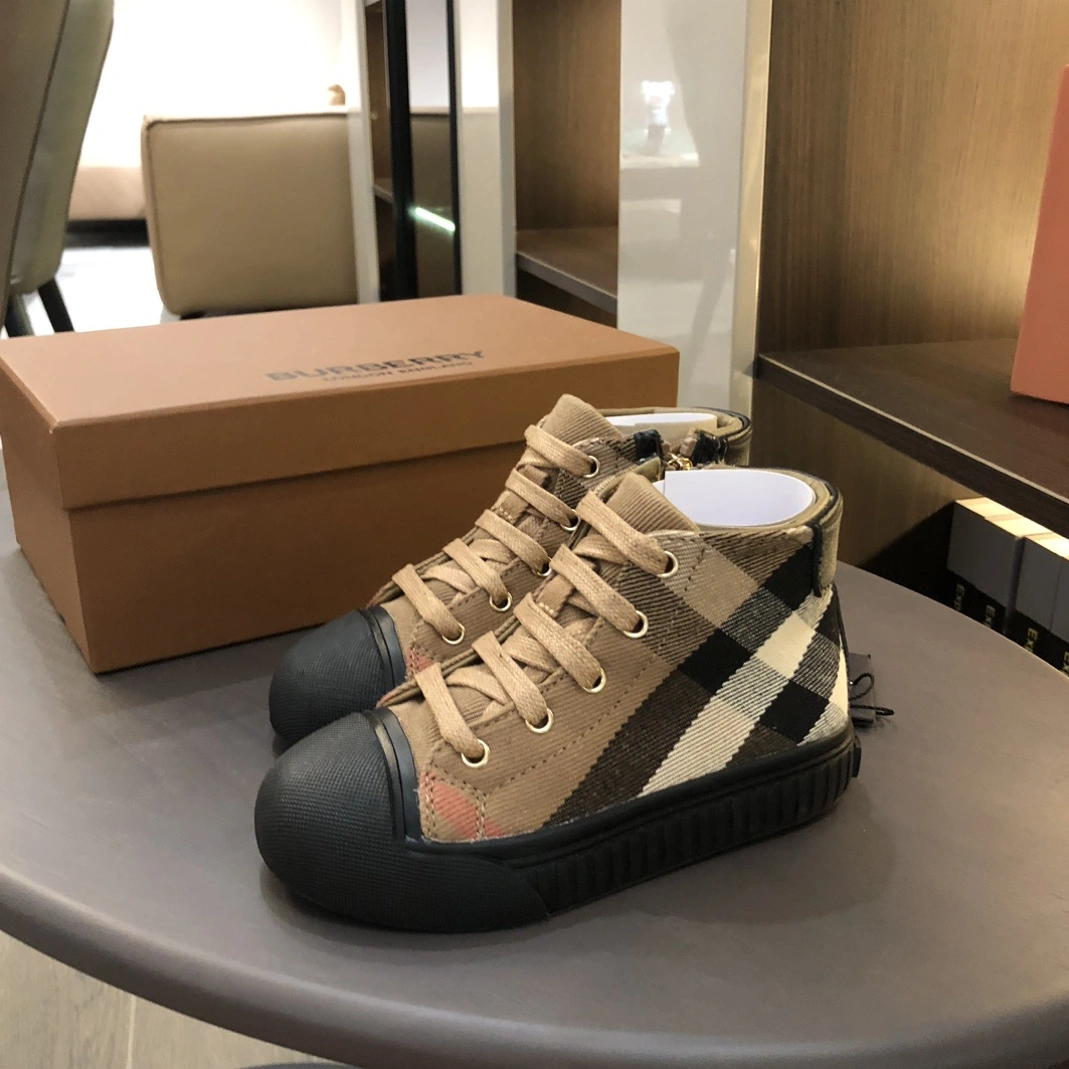 Sophisticated 9048 Burberry Kids' Shoes