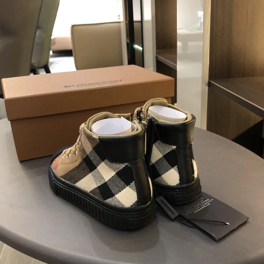 Sophisticated 9048 Burberry Kids' Shoes