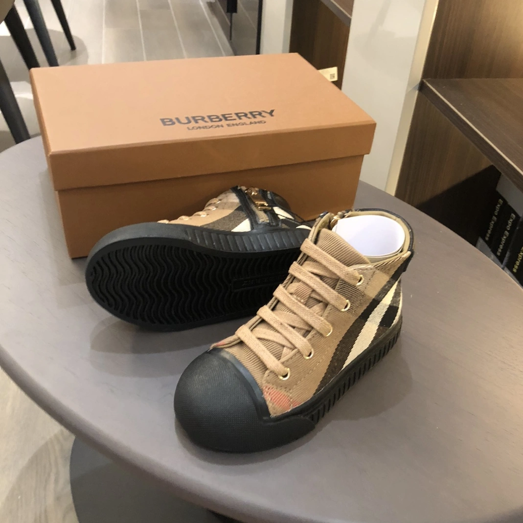 Sophisticated 9048 Burberry Kids' Shoes