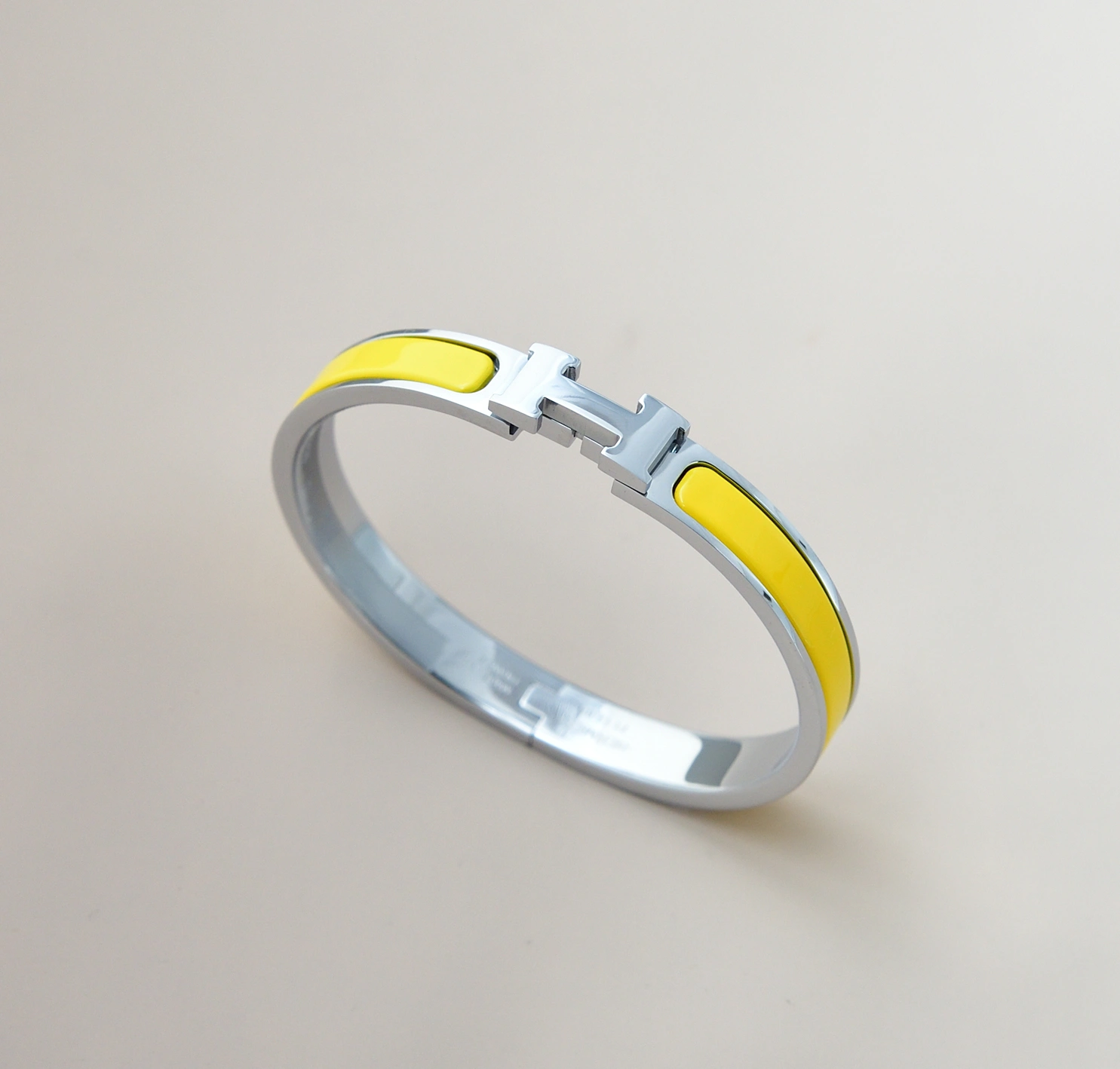Sophisticated 9079 Hermes Bracelets