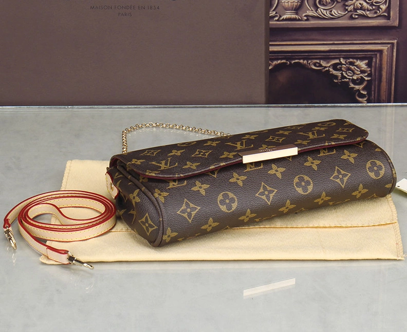 Sophisticated 9174 Louis Vuitton LV Messenger Bags