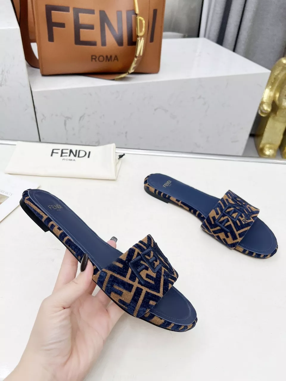 Sophisticated 9188 Fendi Slippers For Women