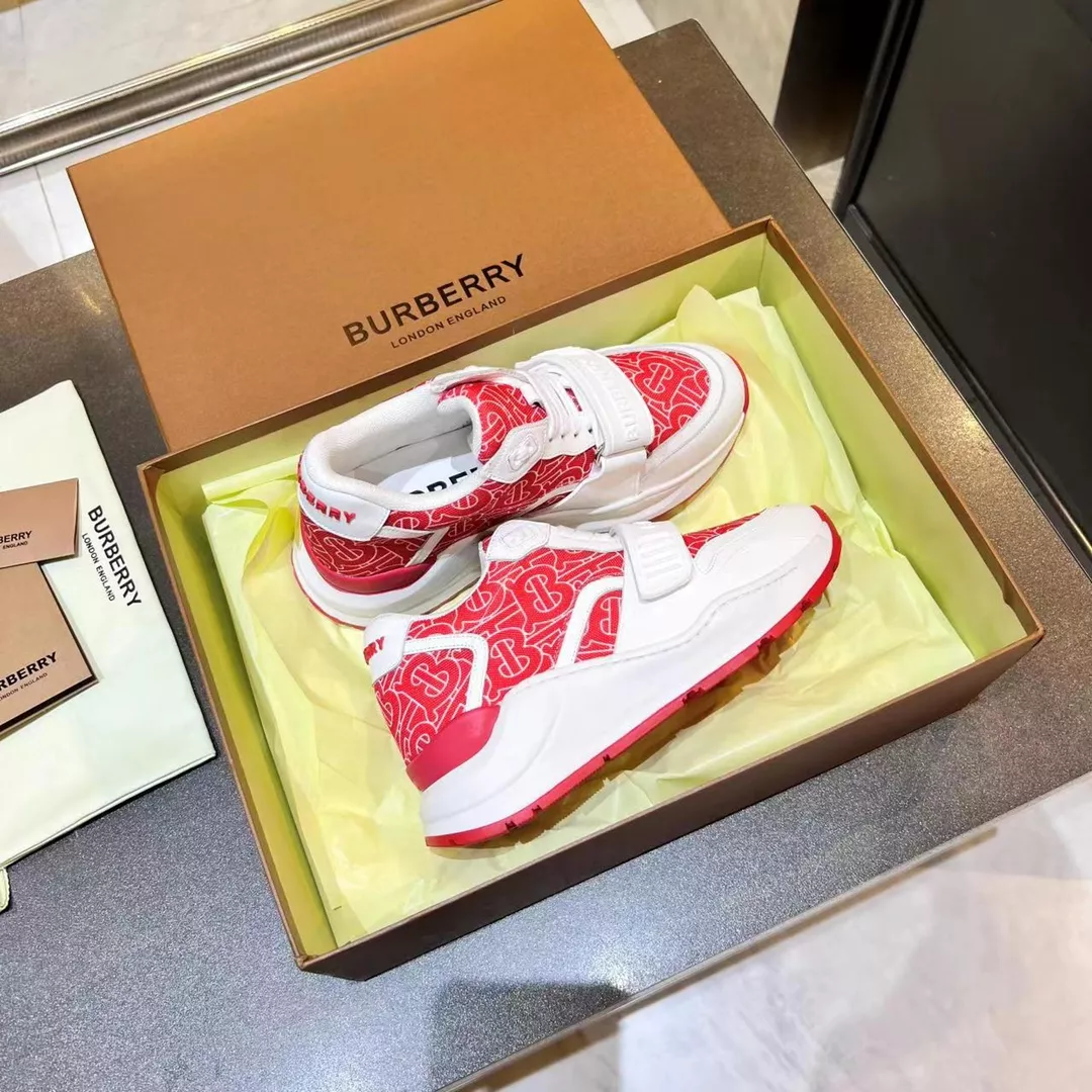 Sophisticated 9215 Burberry Casual Shoes For Women
