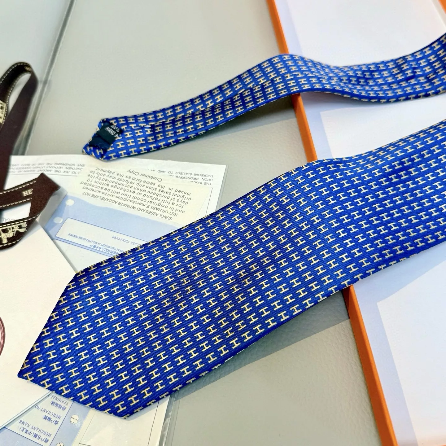 Sophisticated 924 Hermes Necktie