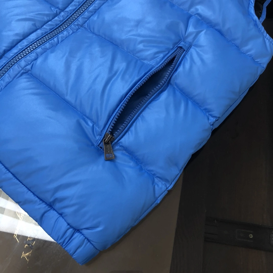Sophisticated 9263 Moncler Down Feather Coat Sleeveless For Unisex