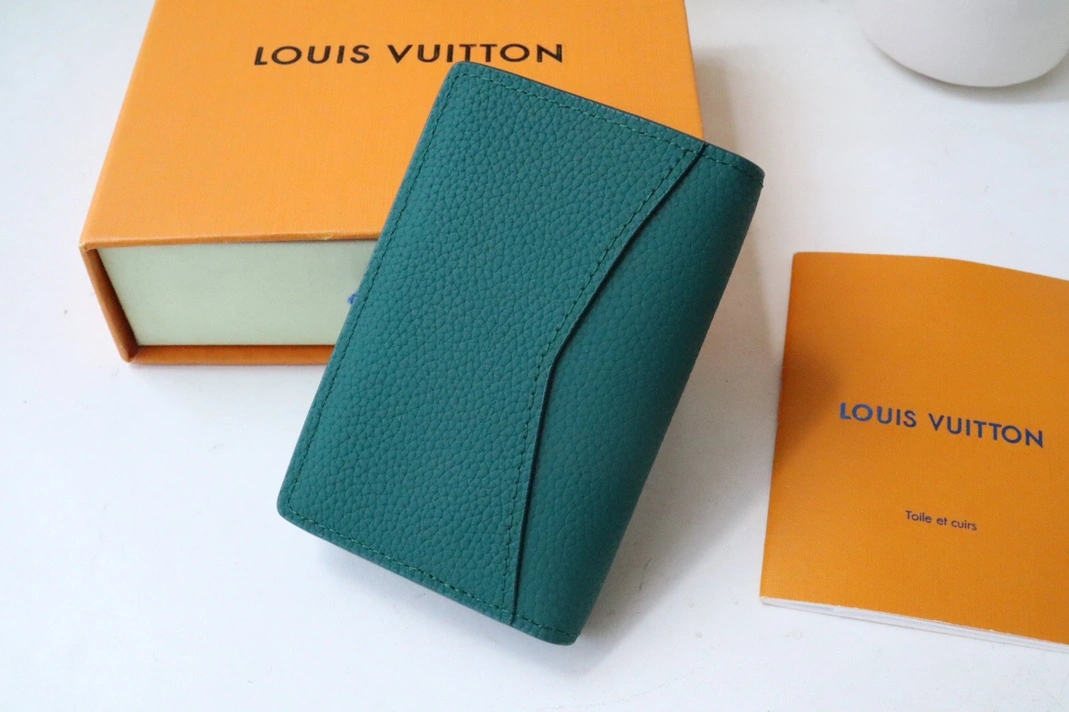 Sophisticated 9307 Louis Vuitton AAA Quality Card Case For Women
