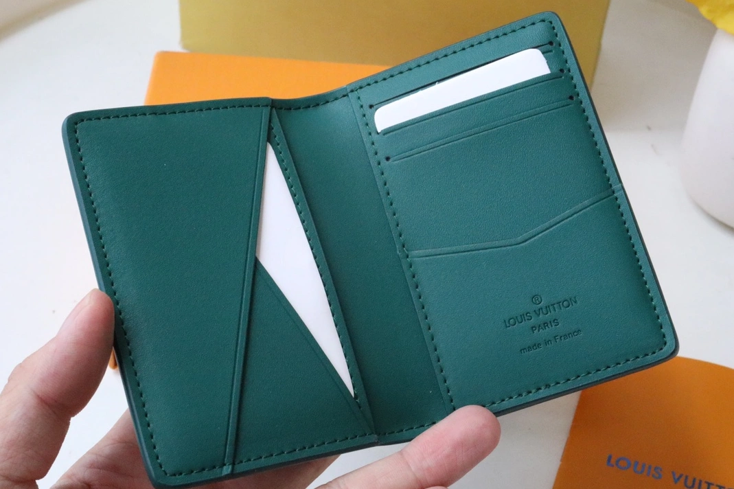 Sophisticated 9307 Louis Vuitton AAA Quality Card Case For Women