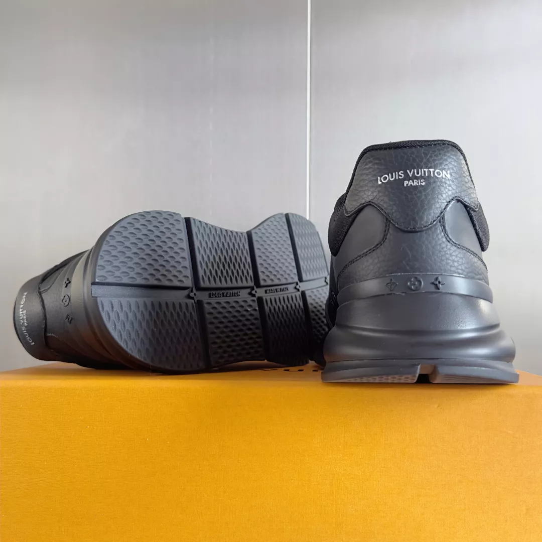 Sophisticated 9374 Louis Vuitton Casual Shoes For Men
