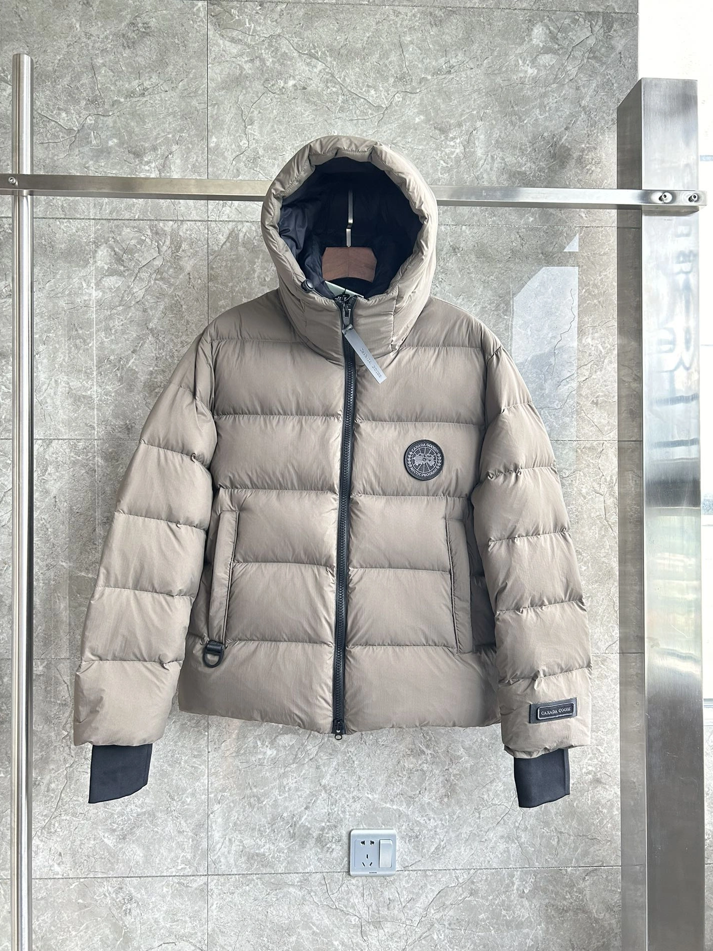 Sophisticated 938 Canada Goose Down Feather Coat Long Sleeved For Unisex