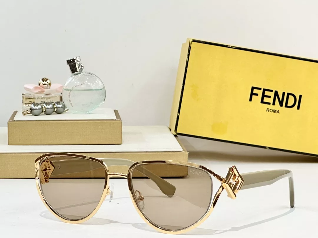 Sophisticated 9382 Fendi AAA Quality Sunglasses