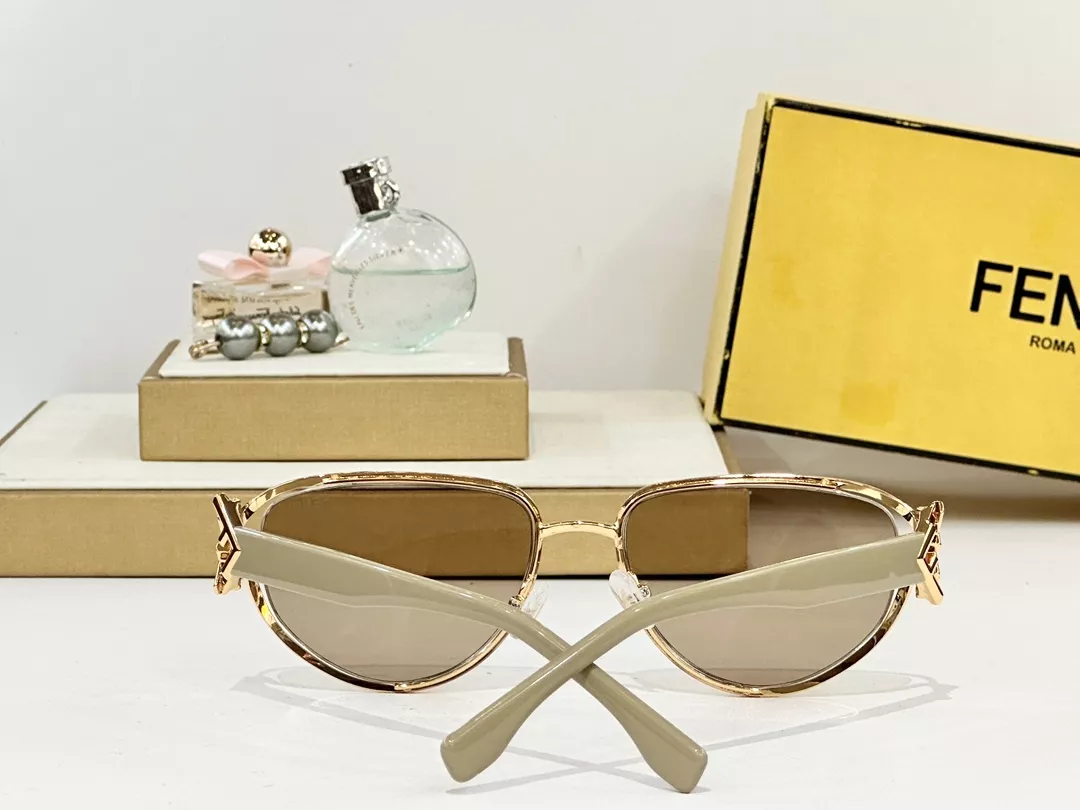 Sophisticated 9382 Fendi AAA Quality Sunglasses