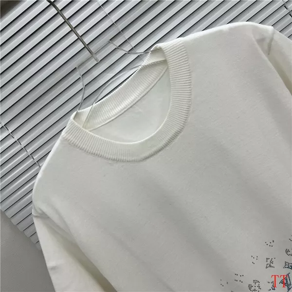 Sophisticated 9400 Louis Vuitton LV T-Shirts Short Sleeved For Men