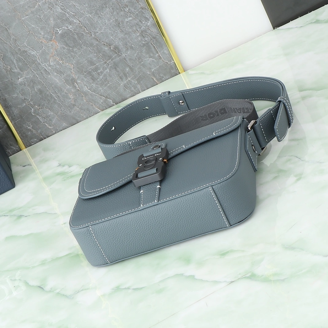 Sophisticated 9422 Christian Dior AAA Man Messenger Bags
