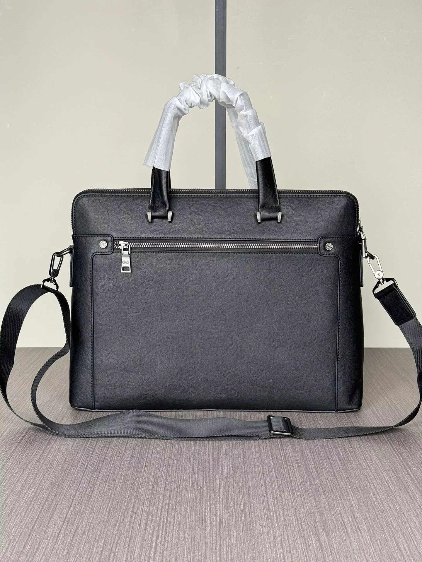 Sophisticated 9509 Prada AAA Man Handbags