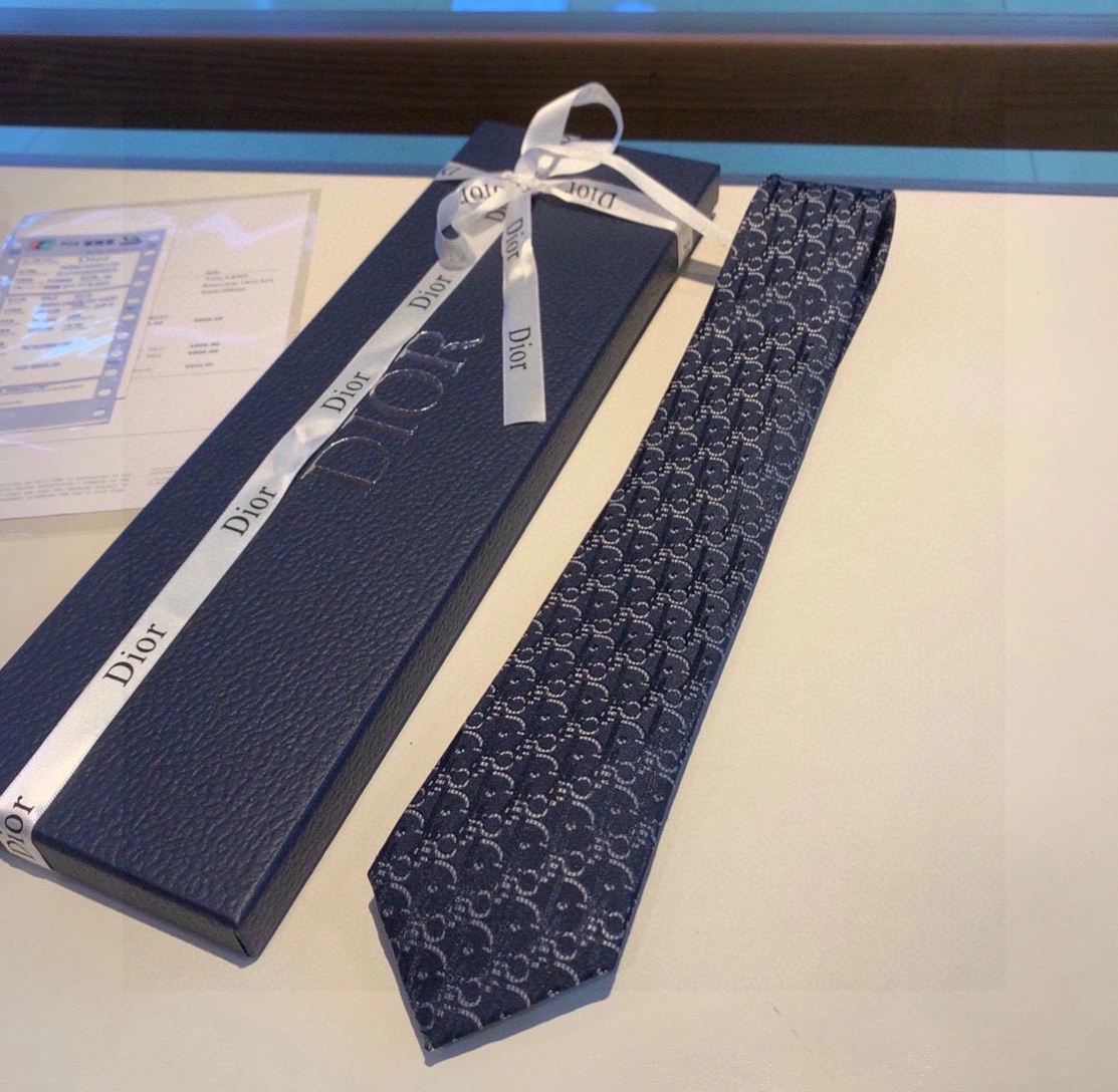 Sophisticated 9663 Christian Dior Necktie For Men