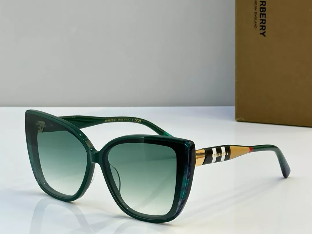 Sophisticated 9912 Burberry AAA Quality Sunglasses