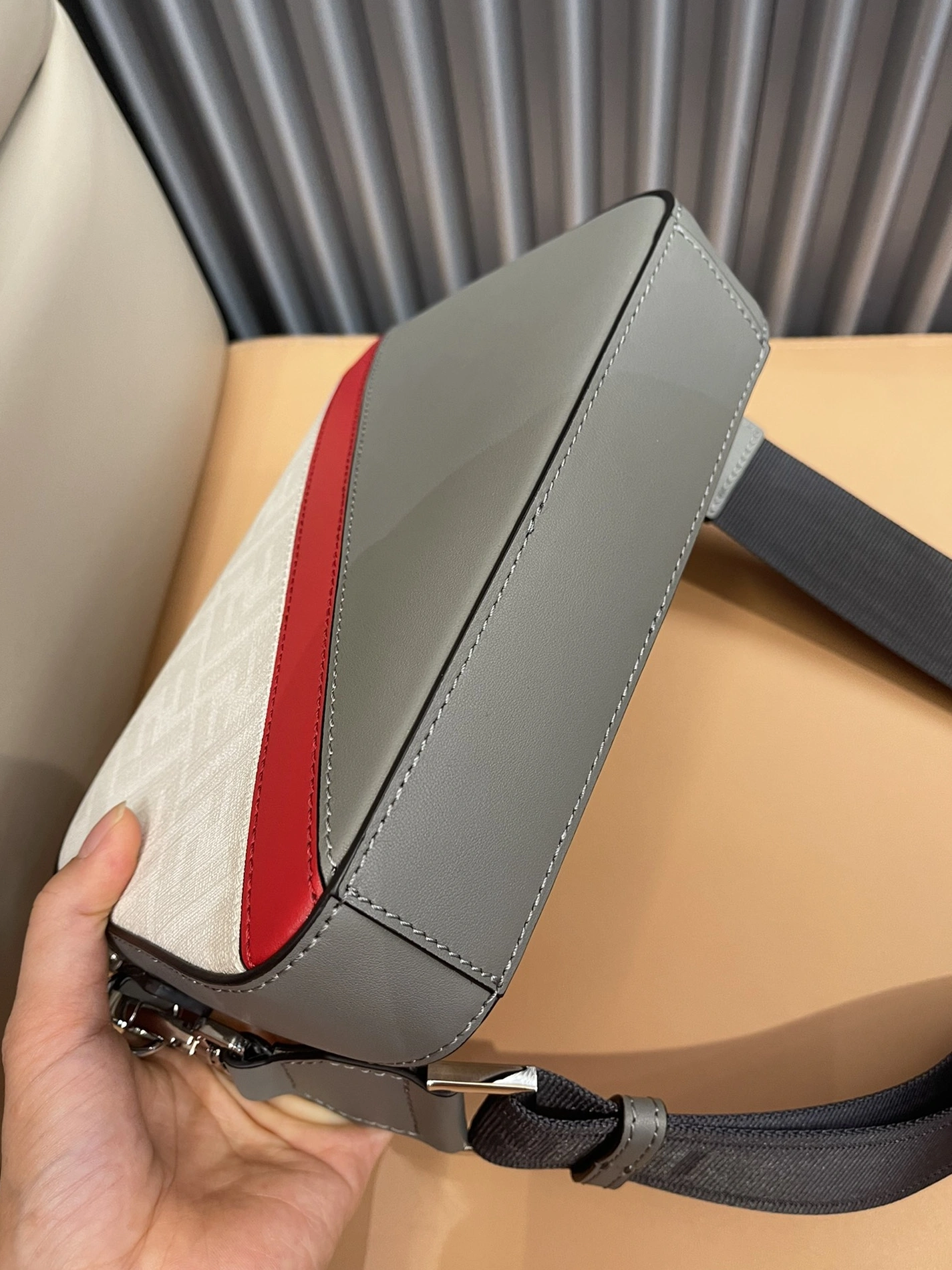 SportInspired 1064 Fendi AAA Man Messenger Bags