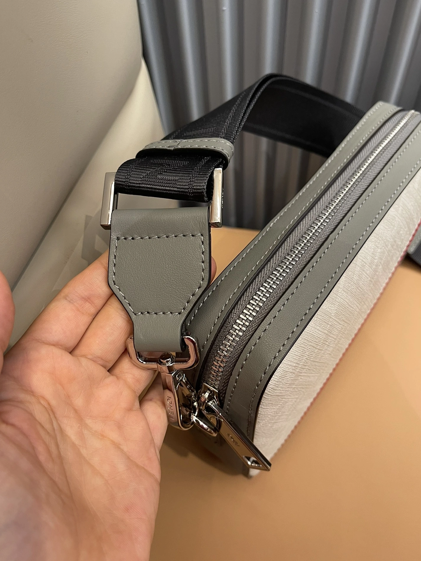 SportInspired 1064 Fendi AAA Man Messenger Bags