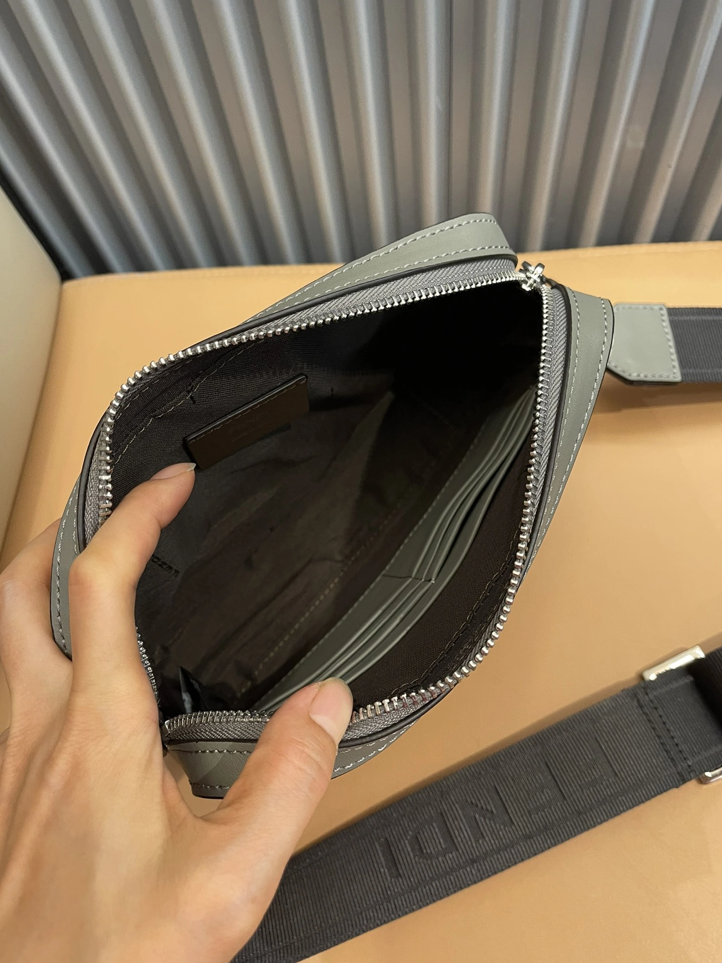 SportInspired 1064 Fendi AAA Man Messenger Bags
