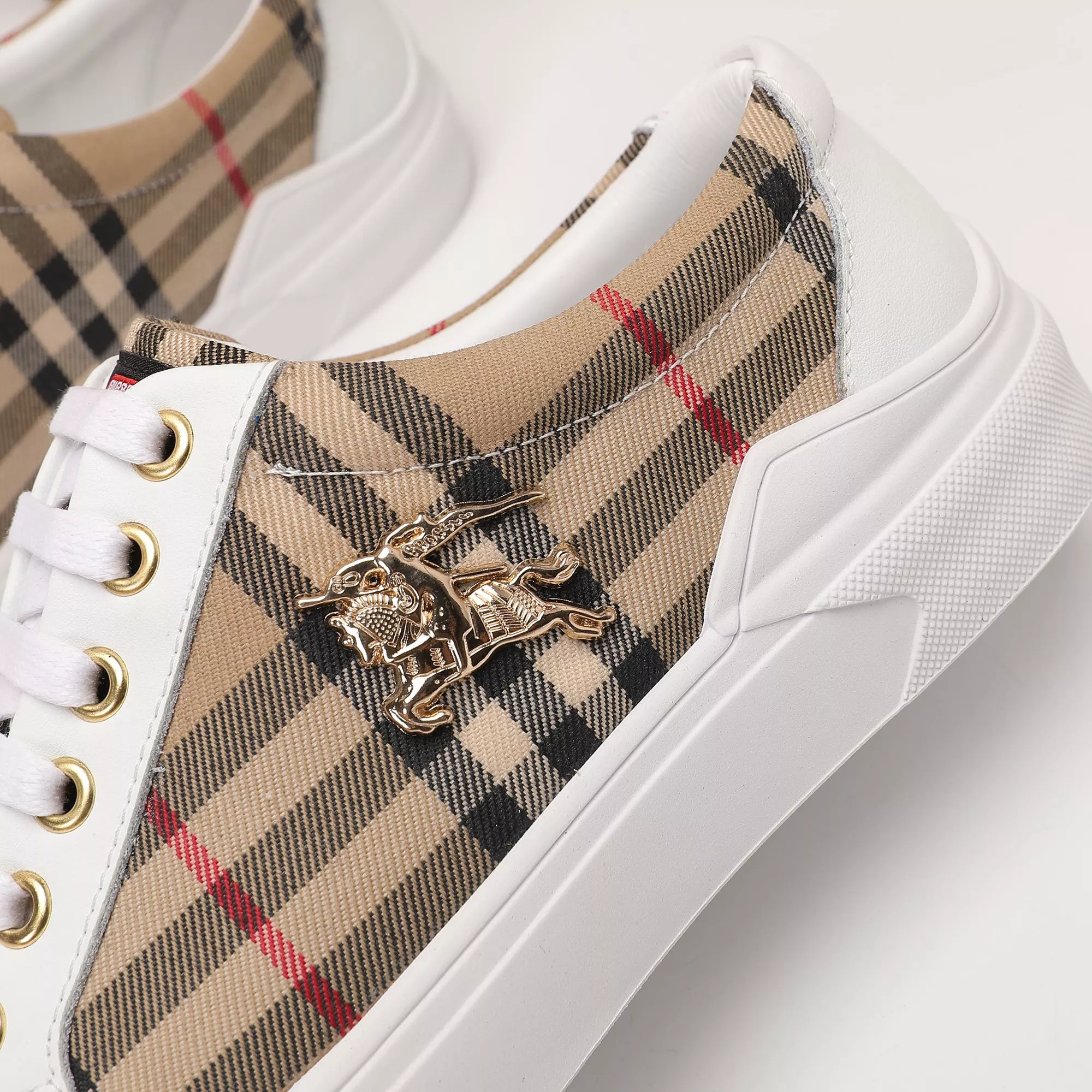 SportInspired 1111 Burberry Casual Shoes For Men