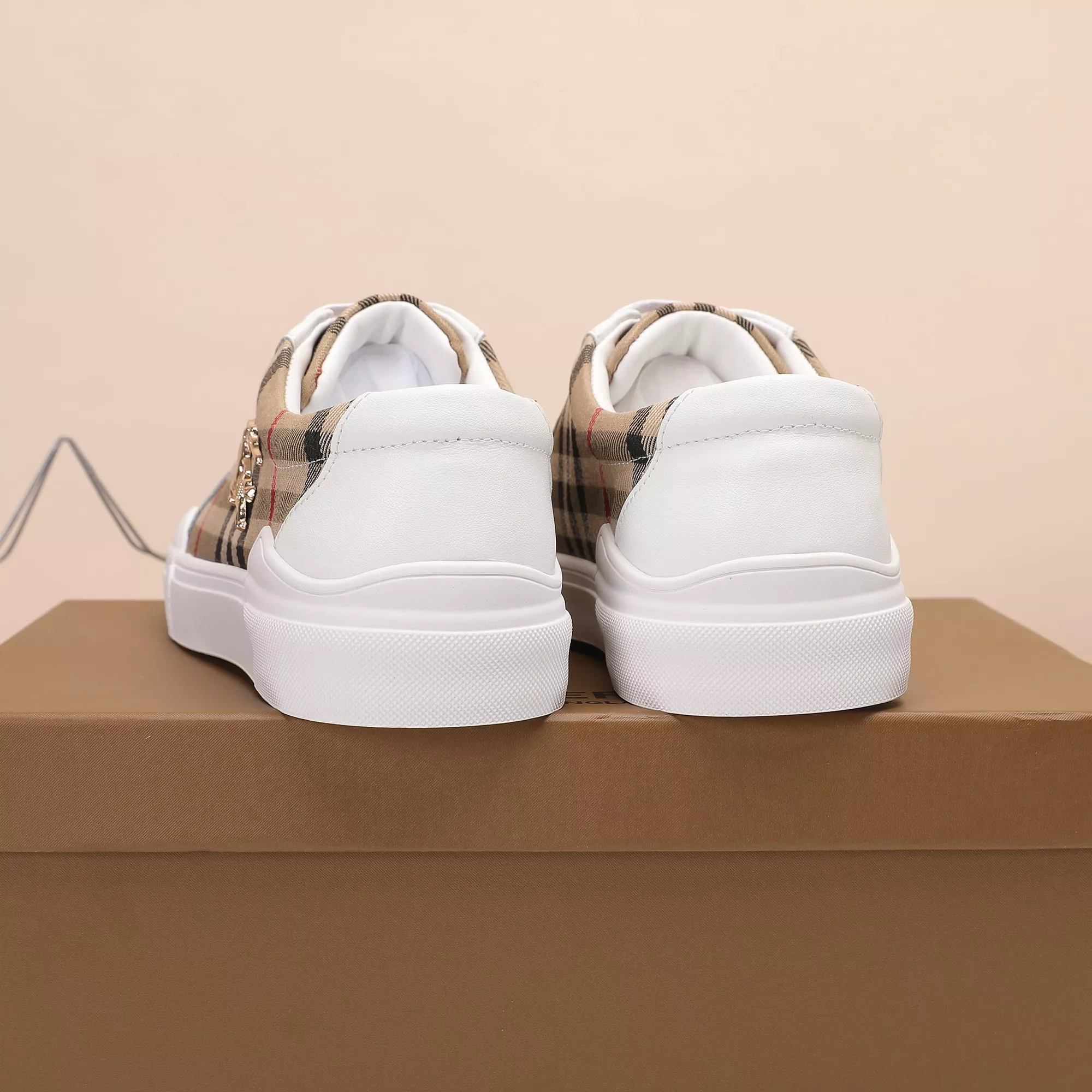 SportInspired 1111 Burberry Casual Shoes For Men