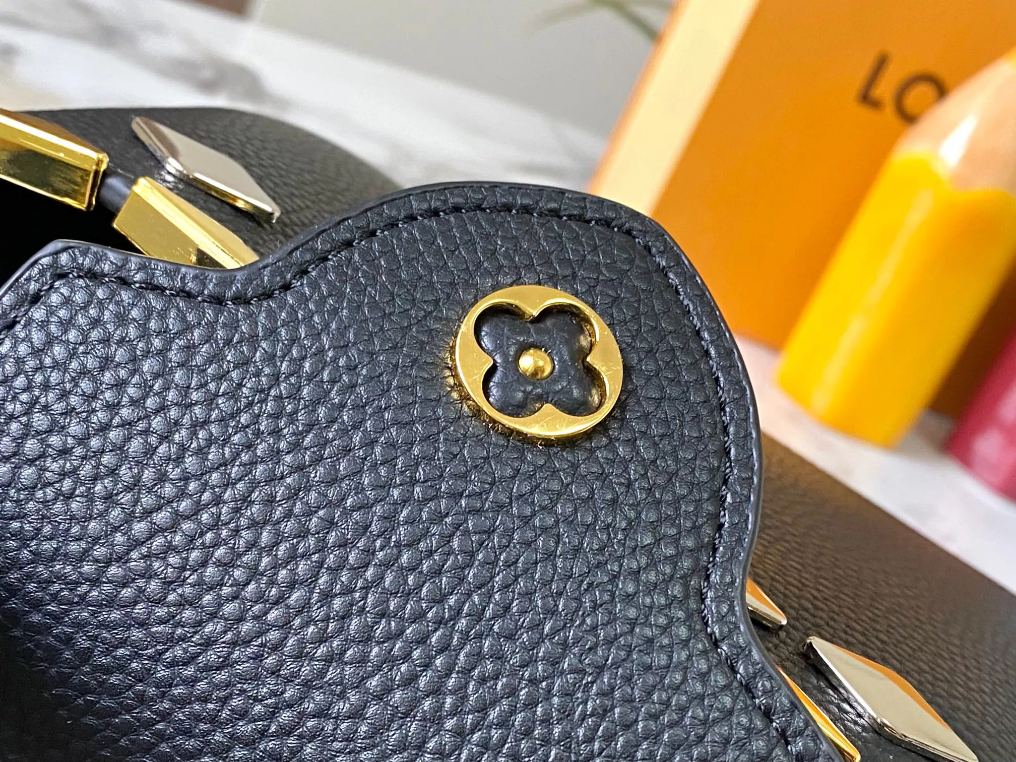 SportInspired 1127 Louis Vuitton AAA Quality Messenger Bags For Women