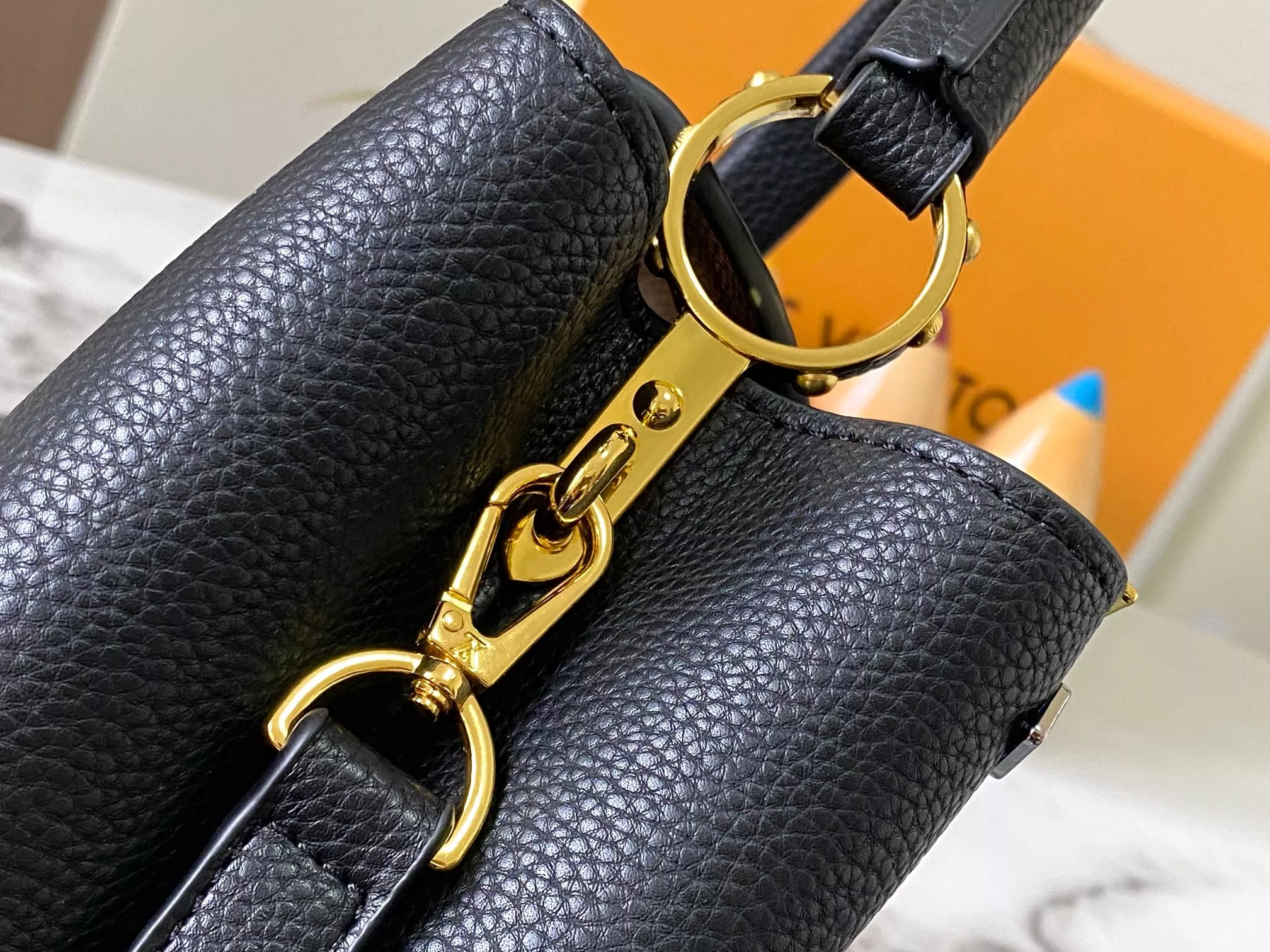 SportInspired 1127 Louis Vuitton AAA Quality Messenger Bags For Women