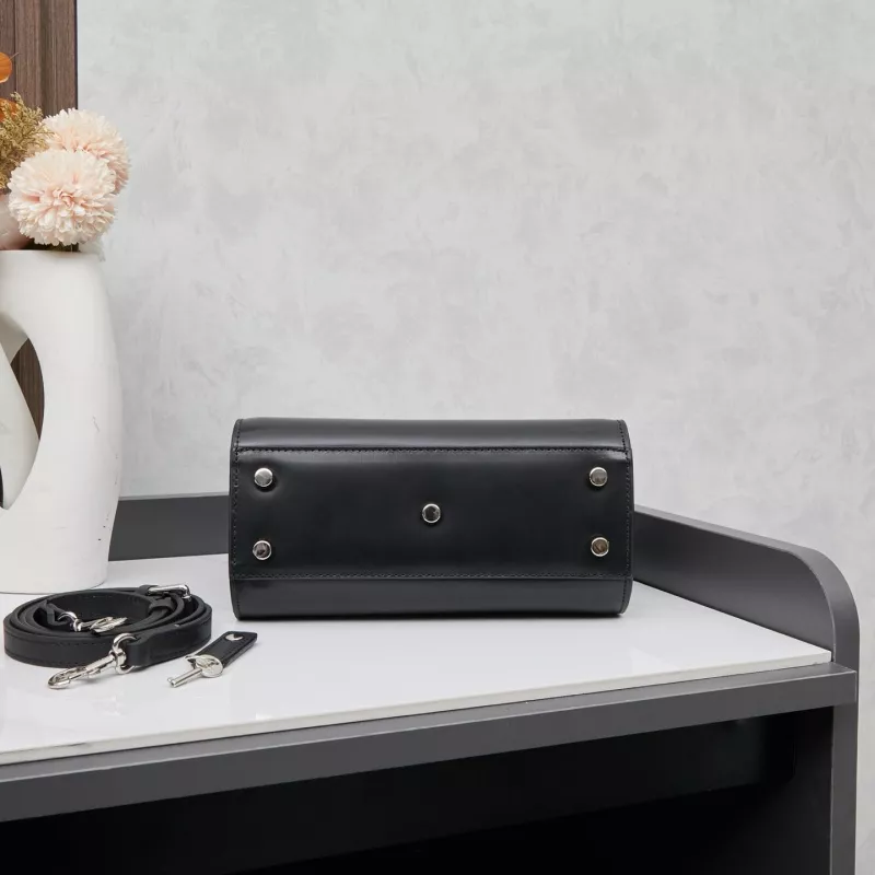 SportInspired 1433 Yves Saint Laurent AAA Quality Handbags For Women