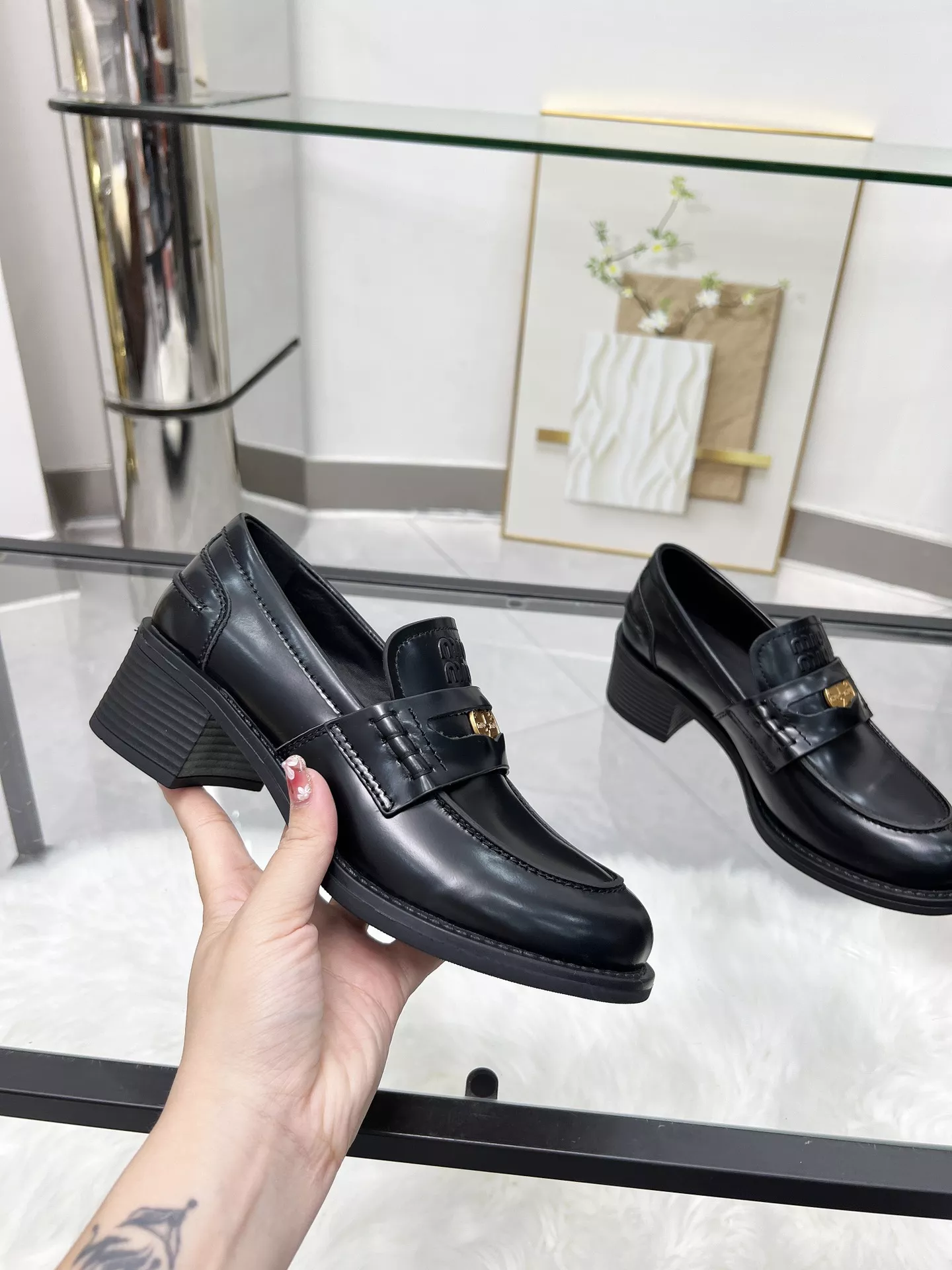 SportInspired 1616 MIU MIU Leather Shoes For Women