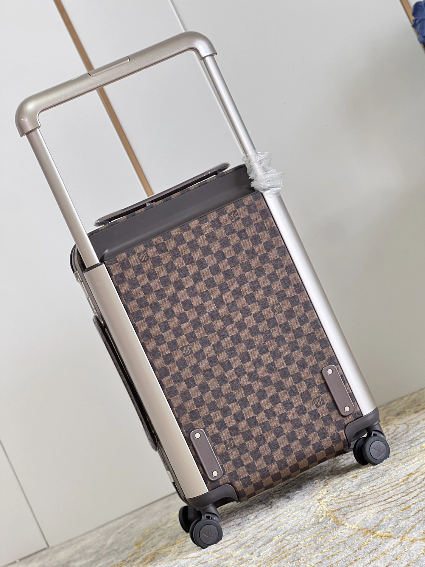 SportInspired 1704 Louis Vuitton Luggage