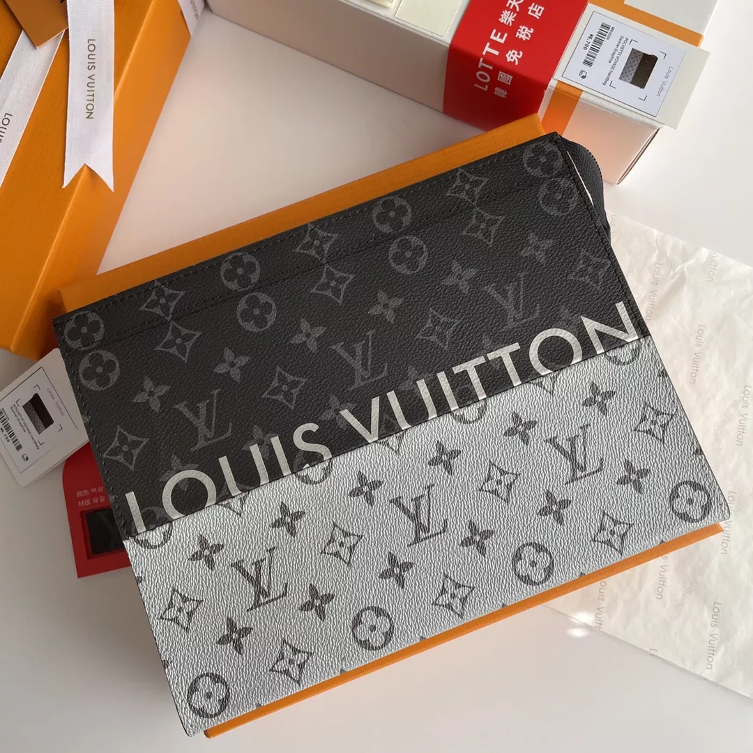 SportInspired 1747 Louis Vuitton AAA Quality Wallets