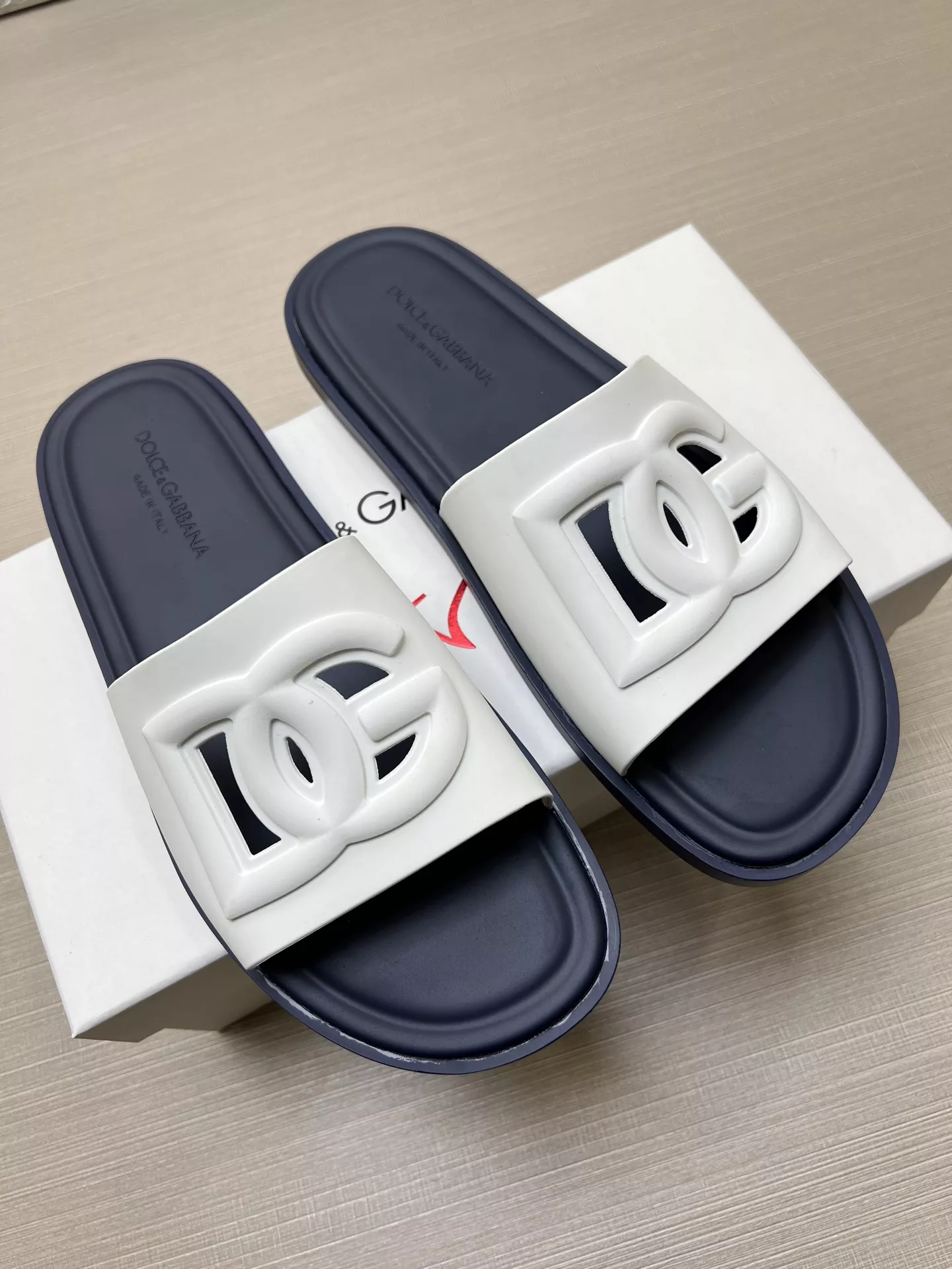 SportInspired 1861 Dolce & Gabbana D&G Slippers For Men
