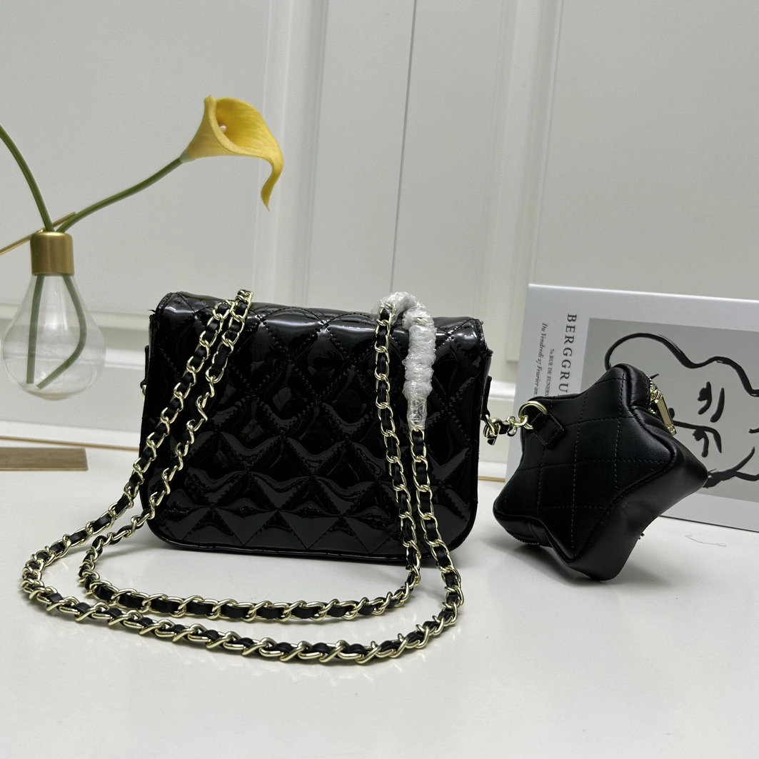 SportInspired 2089 Chanel AAA Quality Shoulder Bags For Women