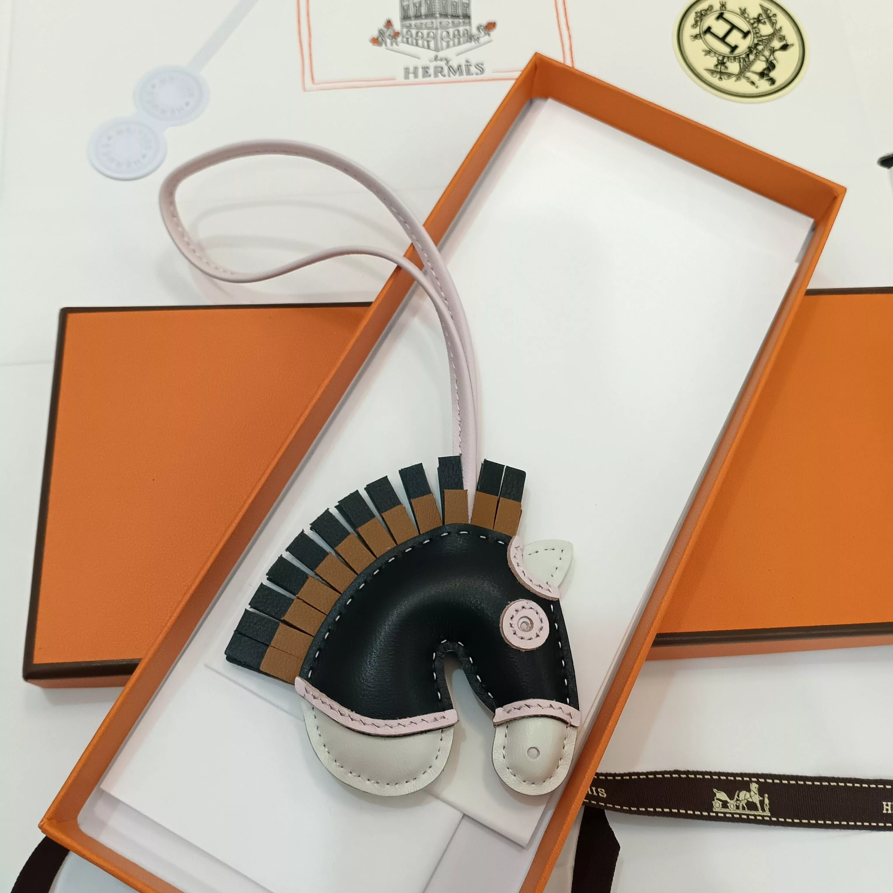SportInspired 2147 Hermes Key Holder And Bag Buckle