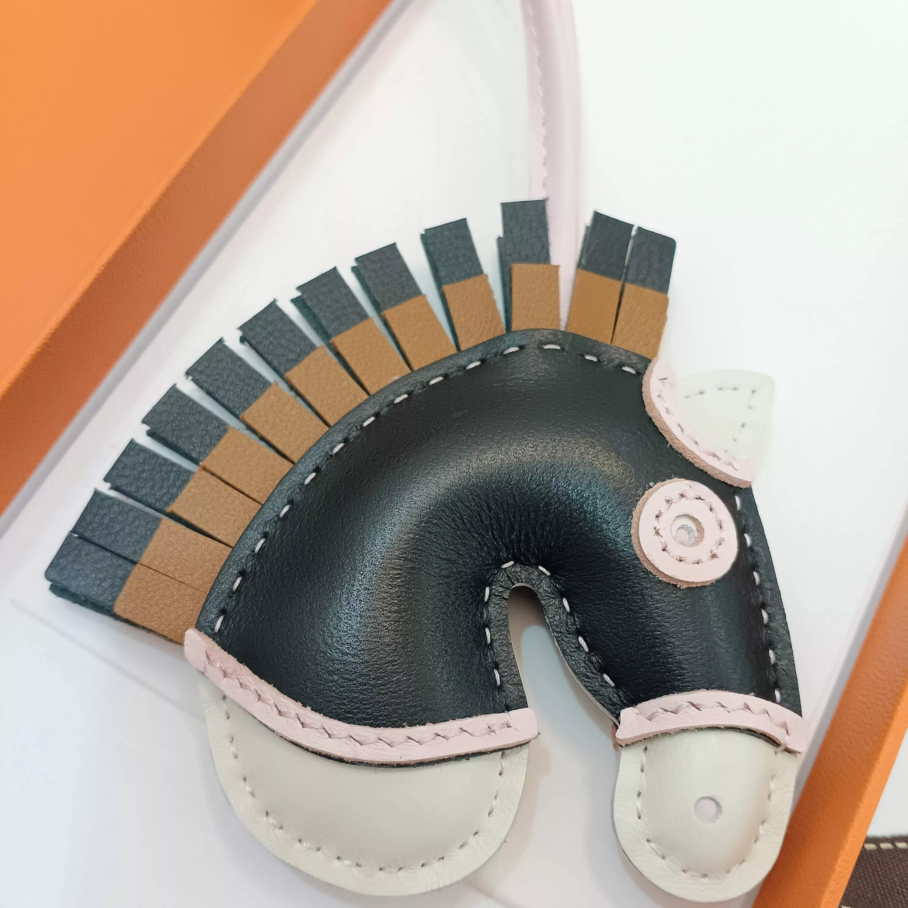 SportInspired 2147 Hermes Key Holder And Bag Buckle