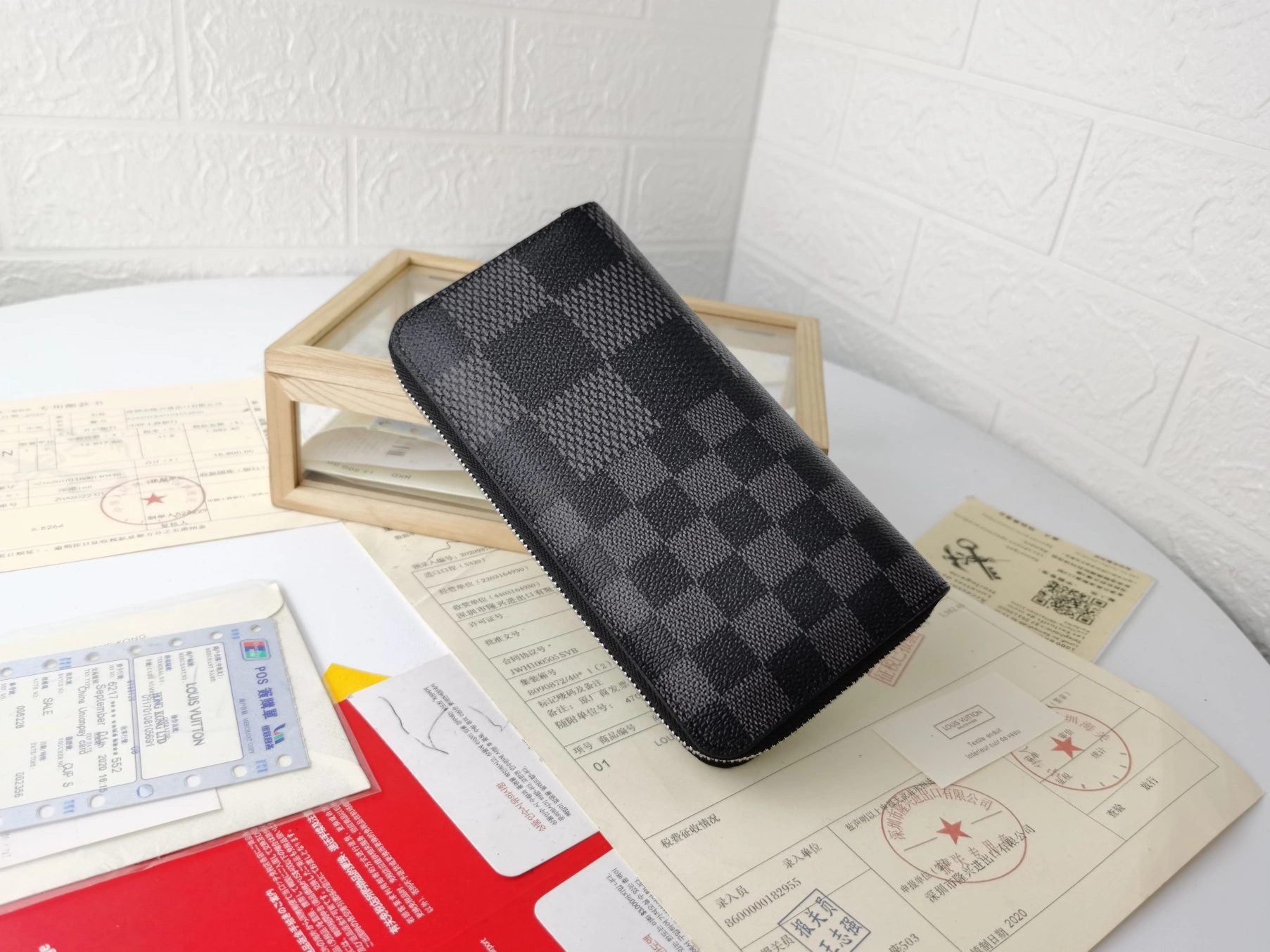 SportInspired 2287 Louis Vuitton LV Card Case For Unisex