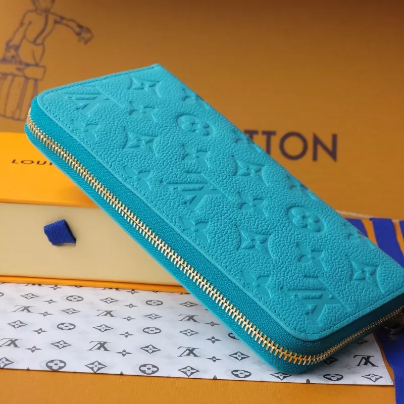 SportInspired 236 Louis Vuitton AAA Quality Card Case